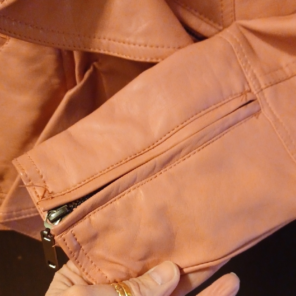 mi a mi Salmon Pink Ruffle Faux-Leather Jacket Size Small - Picture 8 of 14
